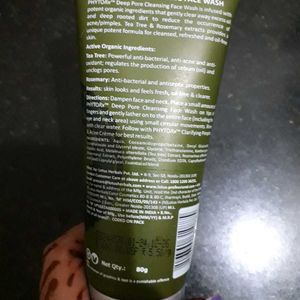 Lotus Professional Deep Pore Cleaning Face Wash