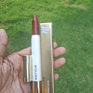 Myglamm Perfect Curves Crayon Shade TERRA