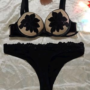 Stylish Bikini Set 🖤🔥