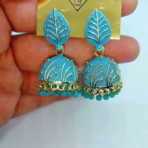 30rs Off Set Of 4 Brand New Earrings And House acc