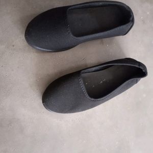 Combo of Women Like New Jooti&Palm Shoes