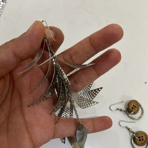 All 7 Earrings In Good Condition