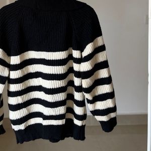 Stripe Semi-high neck zipper pullover