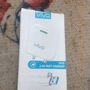 VIVO 3.4A FAST CHARGER +USB B Type Cable