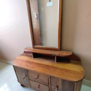 Solid Wood Dressing Table