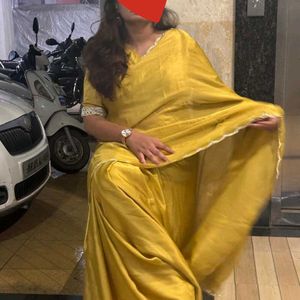 Saree With Readymade Blouse