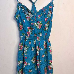 Cute Floral Printed Middie