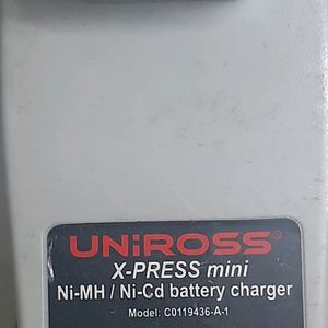 Uniross Xpress Mini Battery Charger