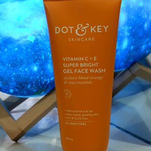 (Sealed) Dot & Key Vitamin C + E Gel Face Wash