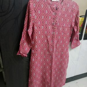 2 Kurtas Urgent Sale Only 250