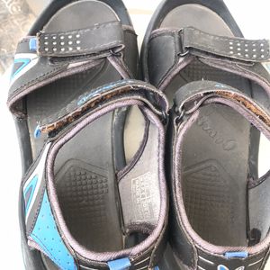 Sandal