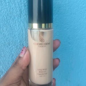 Oriflame Giordani Gold Mineral Foundation SPF 15