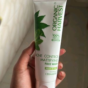 Organic Harvest Acne Control Mattifying Face Wash