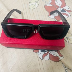 PRADA BLACK SUNGLASSES