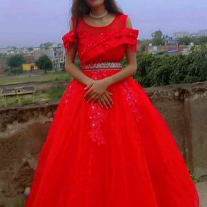 Gown... ♥️red Colour