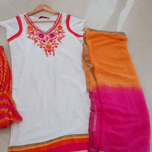 Pretty Kurta Set