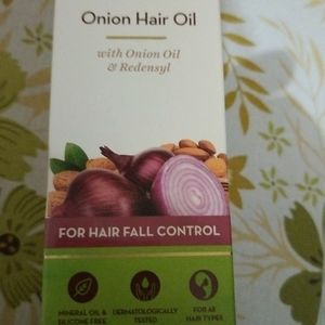 Mamaearth Onion Hair Oil