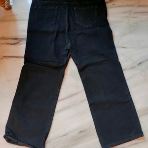 Black Straight fit Jeans