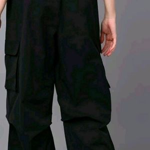 PARACHUTE CARGO PANTS💕