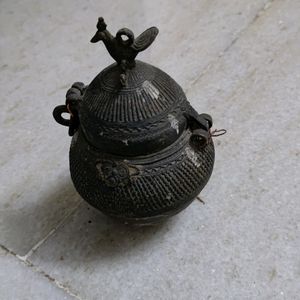 Dhokra Tribalcraft,moneypot...veryvery Old