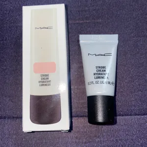 MAC STROBE CREAM