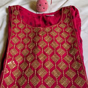 Pretty Zari Design Yoke Part kurti