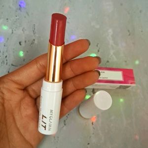 Myglamm Lit Creamy Matt Lipstick Manhattan