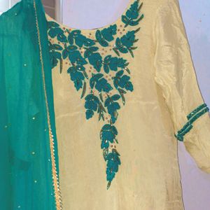 Selling Suit Pallazo With Dupatta Combo