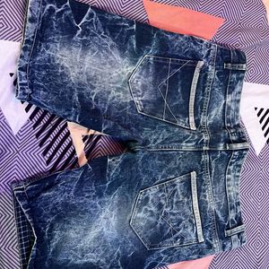 short denim jeans