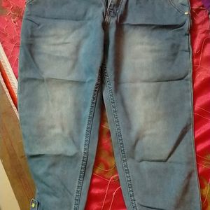 Blue Denim Capri Jeans