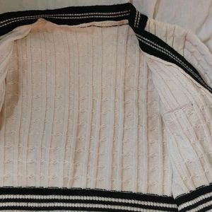 Korean Whiteblack Sweater