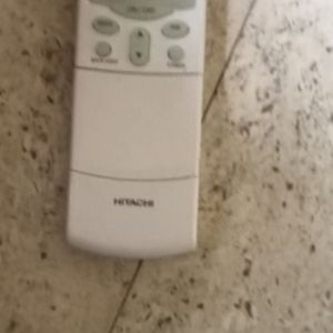 HITACHI ORIGINAL AND NEW AC REMOTE