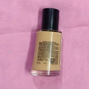 Elle 18 Shell Shade Foundation