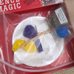 SCIENCE IS MAGIC- KIT- SCIENC Series - 8+ Yrs