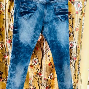 Casual Wear Straight Fit Jeans For Woman