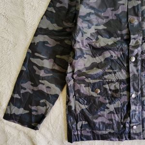 ARMY COLOUR HOODED JACKET