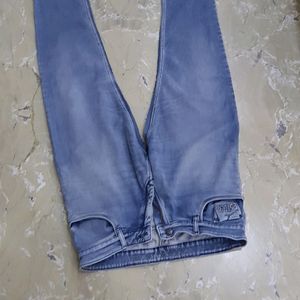 Denim Jean Not Narrow Fitting