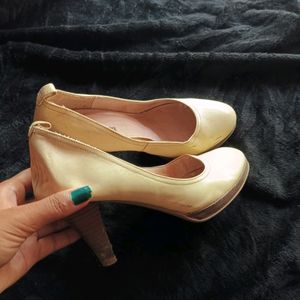 Cream Heel