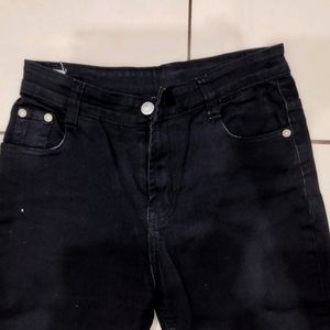 Black Capri Denim Jeans