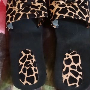 Black Printed Slippers