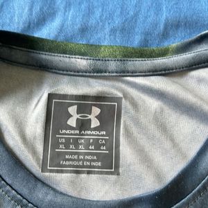 UNDERARMOUR casual T shirt 42 Size