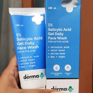 The Derma Co.1% Salicylic Acid Gel Face Wash 100ml