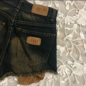 2511 Vintage Denim Shorts