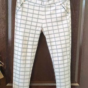 A Beautiful White Checked Crop Pant For Women.