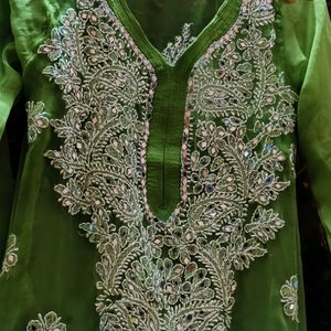 Chikankari Mirror Work Kurti With Inner