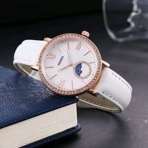 FOSSIL PREMIUM QUALITY LADIES WATCH@SALE