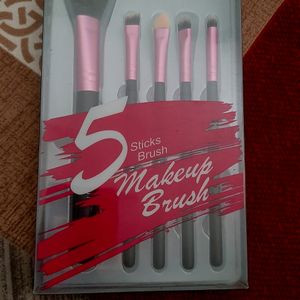 5 Sticks Makeup Brushes