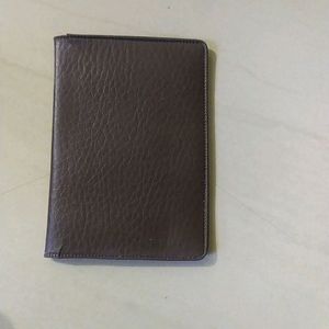 Leather Wallet.... Two Card Holders Are Free😍