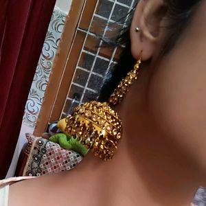 Golden Jhumke