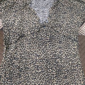 Gisl Tigerprint Top